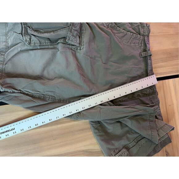 Roundtree & Yorke Men's Classic Fit 9" Inseam Stretch Cargo Shorts Khaki 44 - Picture 4 of 8